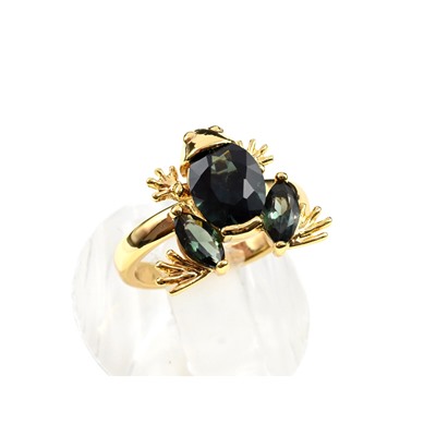 Кольцо женское "Лягушонок" со шпинелью оливковой, размер 17