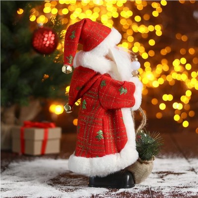 Дед Мороз "В красно-белой шубке в клетку с подарками" двигается, 17х30 см