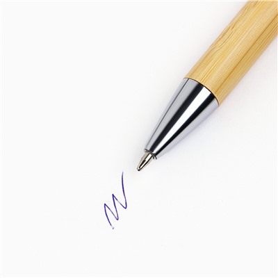 Ручка шариковая синяя паста, бамбуковая в деревянном футляре ArtFox