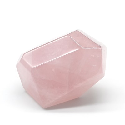 Минерал розовый кварц 52*35*32мм, 81г (G)