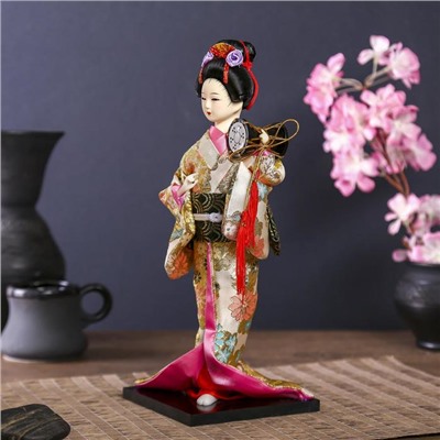 Кукла коллекционная "Гейша в шелковом кимоно с барабаном" 22,5 см