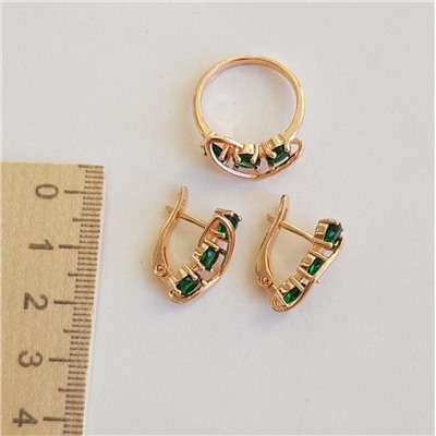 Комплект коллекция "Дубай", покрытие позолота с камнем, цвет зеленый серьги, кольцо р-р 18, Е6166, арт.747.937