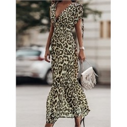 Леопардовое платье с глубоким V-образным вырезом и эластичной талией на шнуровке